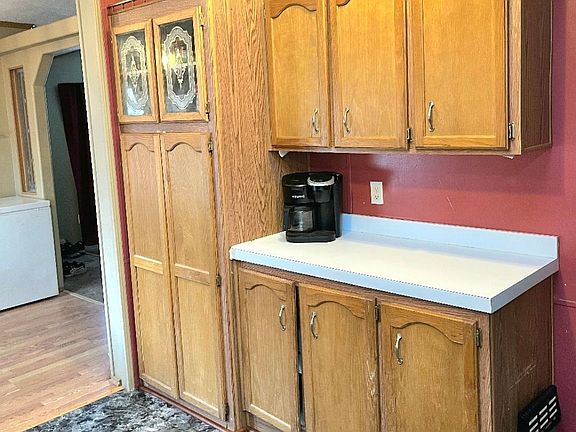 5th image of 48270 Southfork Rd