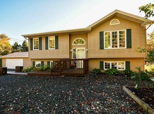 201 Wilson Lake Dr, Middle Sackville, NS B4E3G3