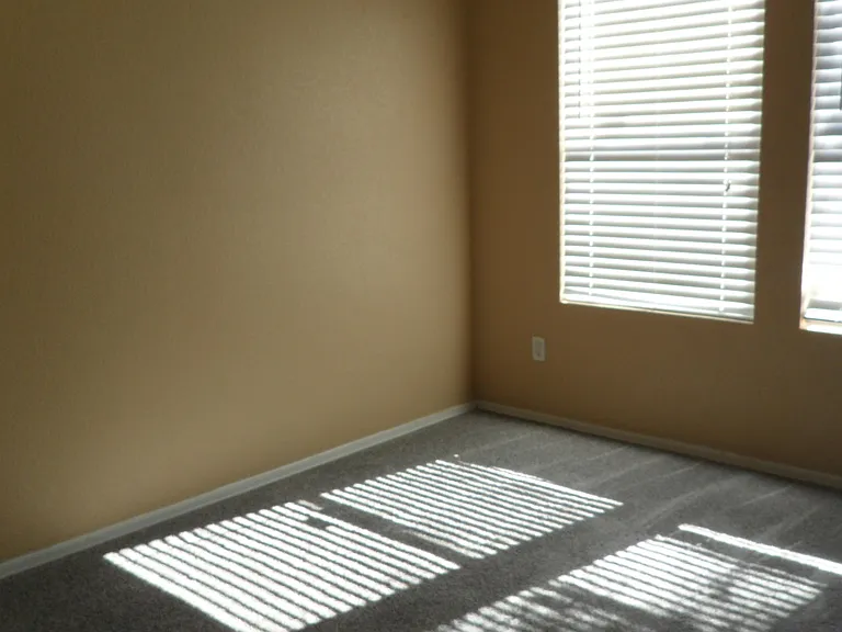 910 E Beth Dr — Photo 10