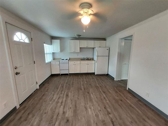 3rd image of 38236 Fir Ave #38240