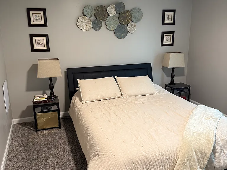 Hillwood Cir — Photo 1