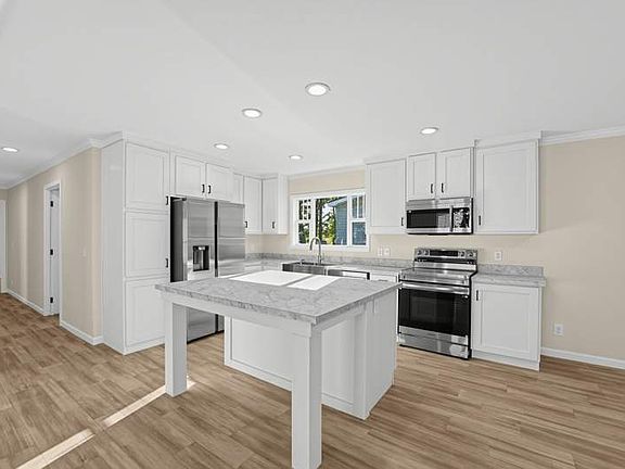 3rd image of 866 Old Magnolia Dr #16