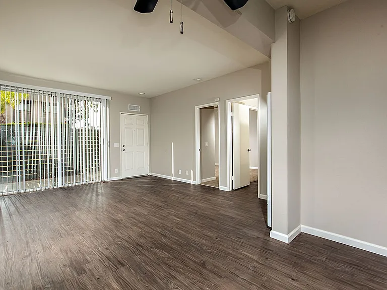 Your Home In The Heart Of San Diego — Photo 3