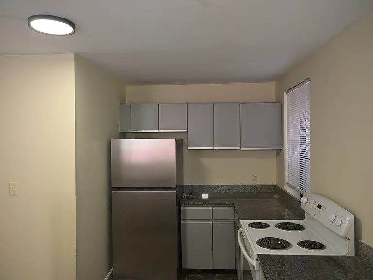 805 Russell Blvd — Photo 8