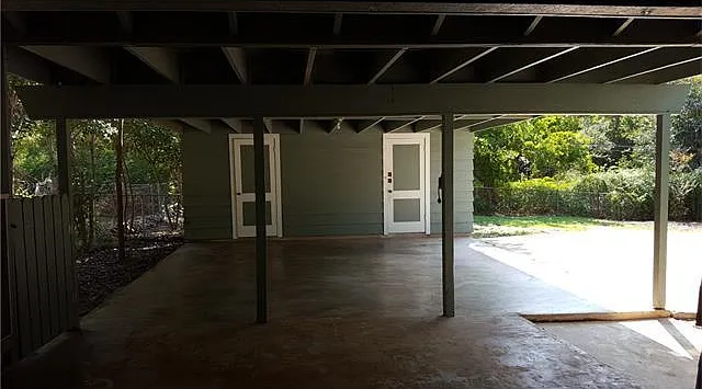 1439 Highland Dr — Photo 19