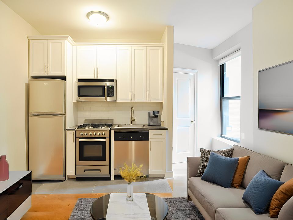 1st image of 225 Central Park N #19