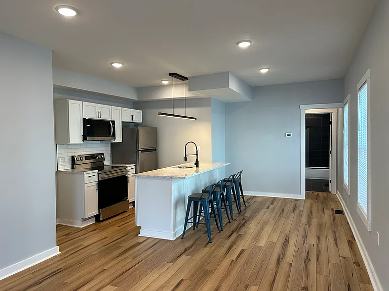128 Caroline Ave #1 — Photo 36