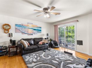 402 New River Rd UNIT 105, Lincoln, RI 02838