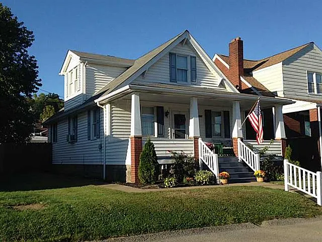 1714 Tyler St photo 1