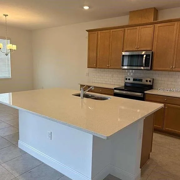 2184 Axel St — Photo 9