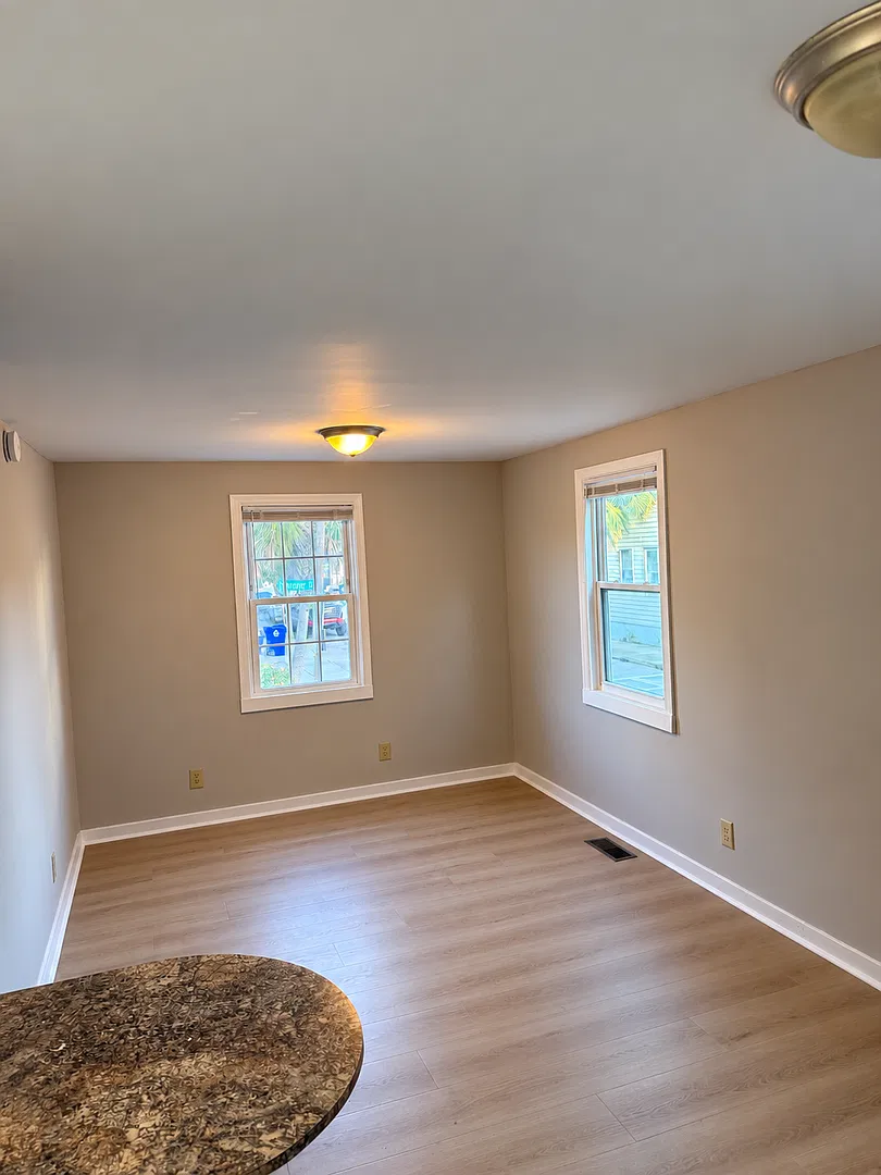 12 Sheppard Street — Photo 3