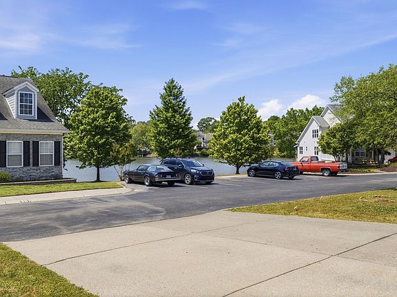 3rd image of 153 Harbor Village Dr