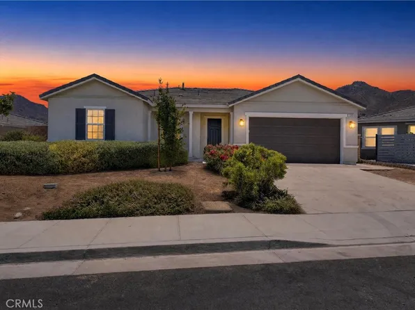 21065 Old Cedar Ct, Riverside, CA 92507