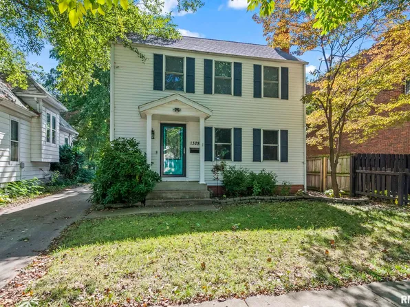 1328 W Edwards St, Springfield, IL 62704