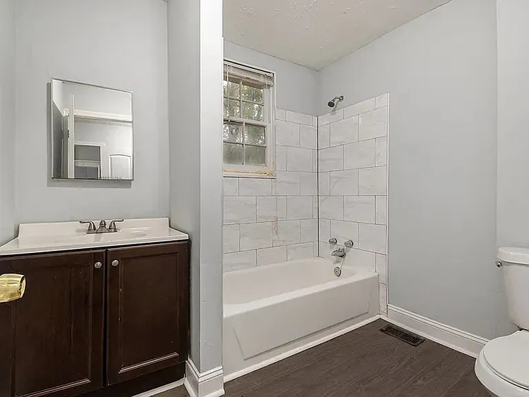 1460 Desoto Ave SW — Photo 11