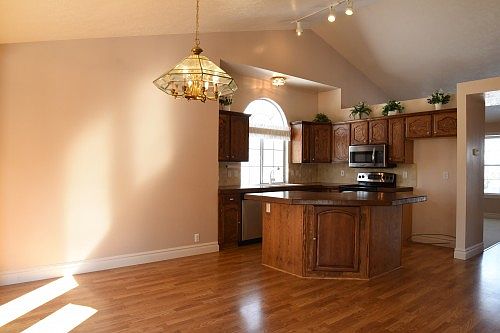 4th image of 10864 S Berrywood Ct