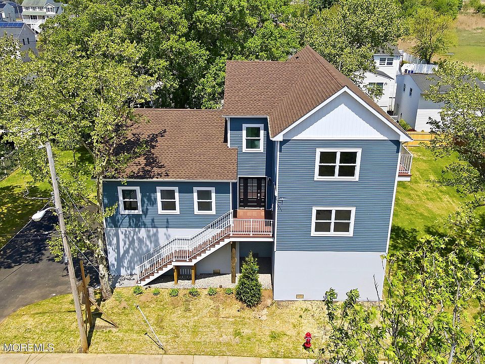 1st image of 427 Central Avenue