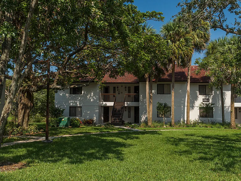 Landings at Coconut Creek — Photo 11
