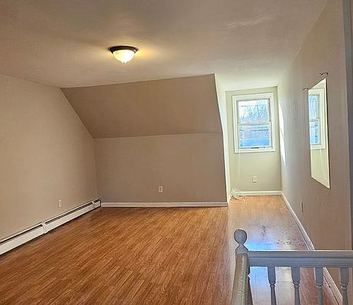 2nd image of 540 Lamberton St