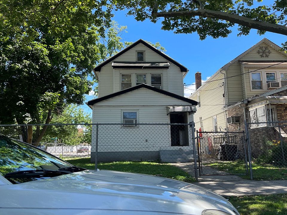 1st image of 93-03 214th Pl