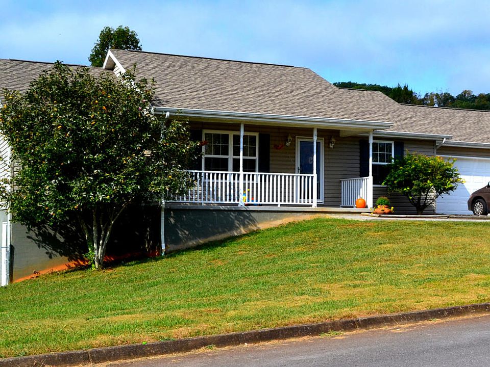 1st image of 436 Bowers Park Cir