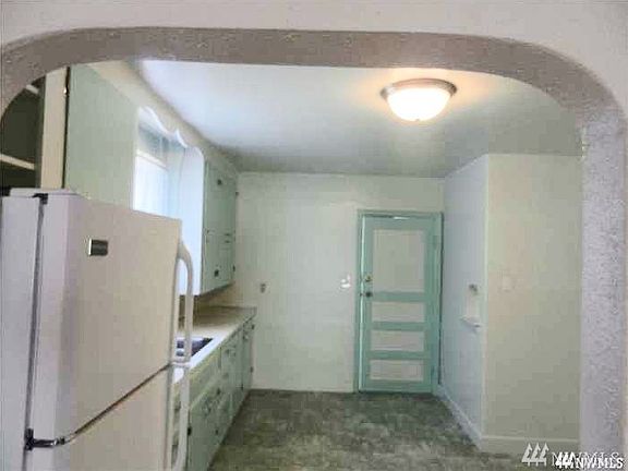 5th image of 1151 S 35th St