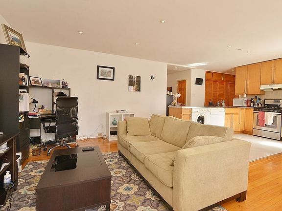 4th image of 10507 66th Ave #5D
