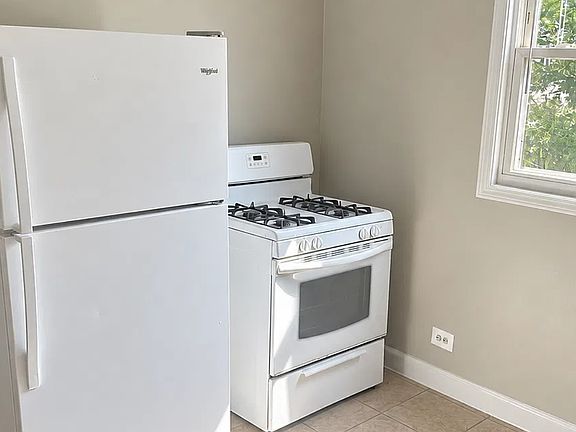 4th image of 5949 S Ada St #2B