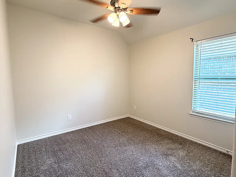 3413 Sabine Dr — Photo 31