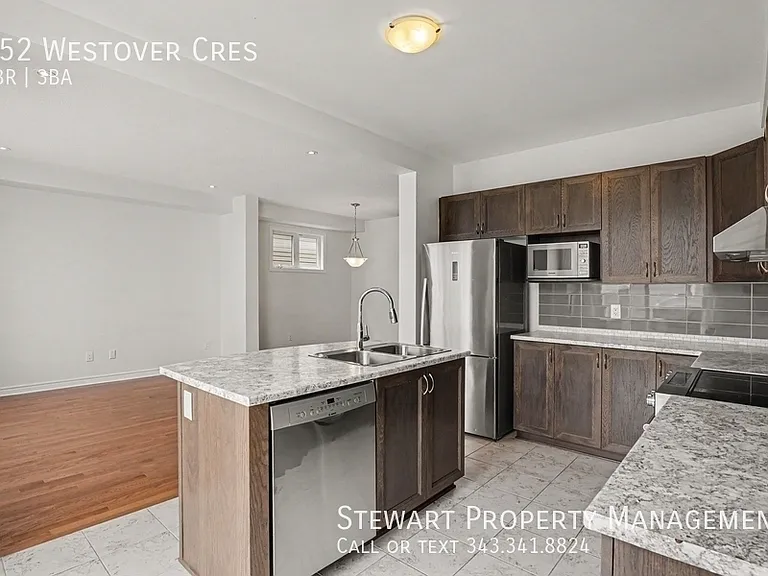 152 Westover Cres — Photo 7