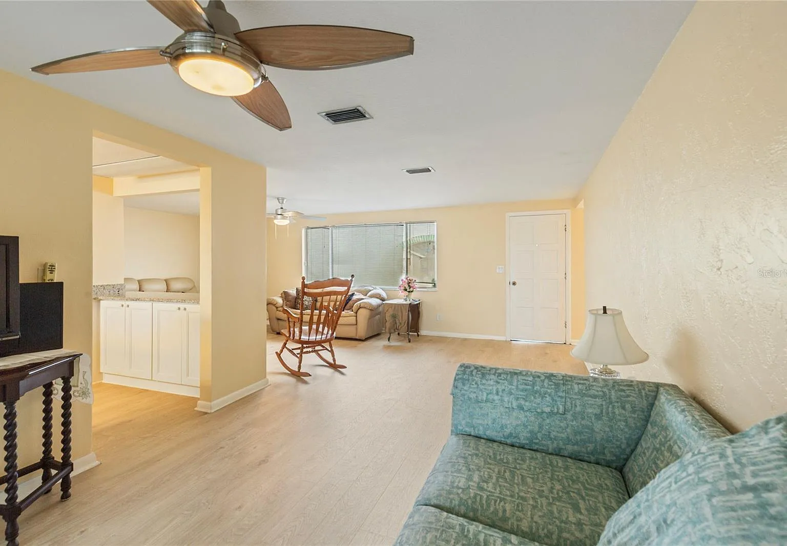2 bed, 1334 sqft, $1,950 — Photo 3