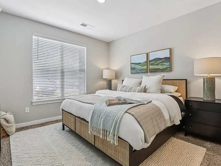Founders Pointe Apartments — Photo 12