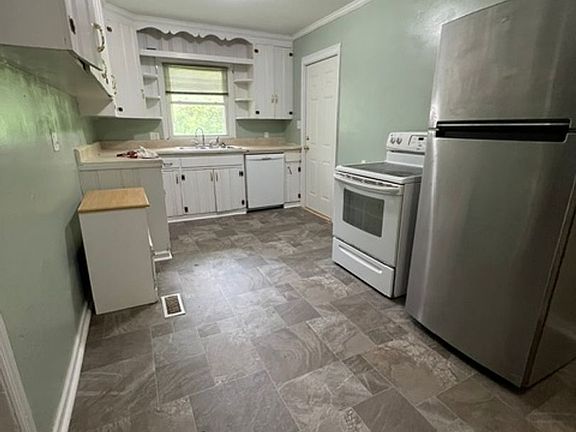 4th image of 308 North Ave
