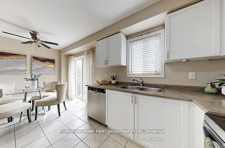 39 Robideau Pl — Photo 10