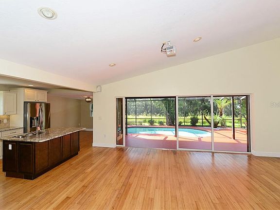 2nd image of 4290 Brackenwood Ct