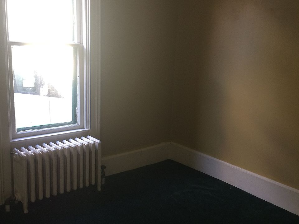 2nd image of 309 Laurel Ave