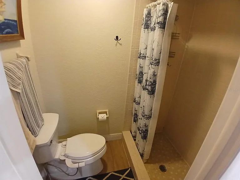 2505 Bay Blvd #1 — Photo 35