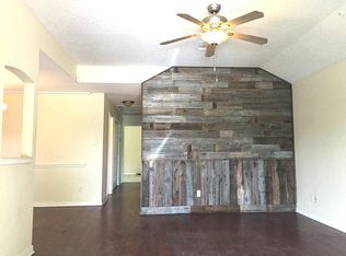 11911 21st St, Santa Fe, TX 77510