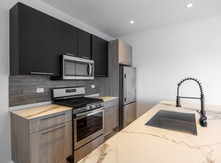 2536 W Fullerton Ave #503, Chicago, IL 60647