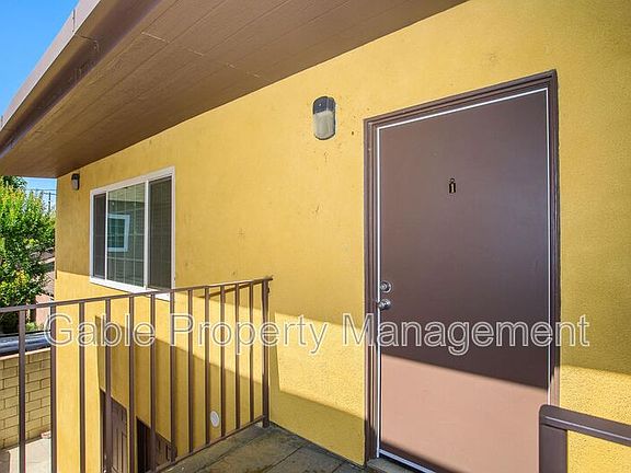 3rd image of 5517 Colfax Ave #5523-1
