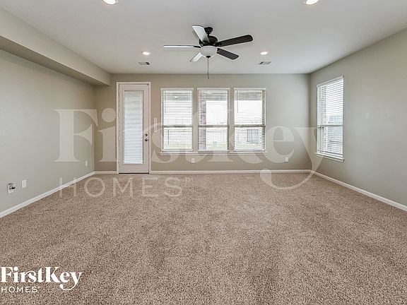 4th image of 25322 Squire Knoll St