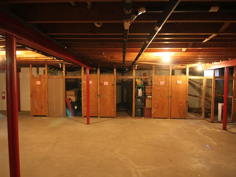 400 Browns Ct — Photo 11