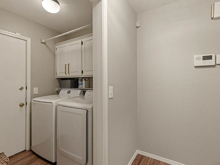 2909 W 61st Pl S — Photo 53