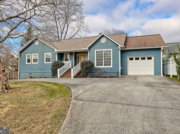 450 Long View Dr, Hiawassee, GA 30546