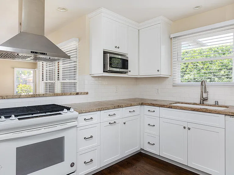 5634 Noel Dr — Photo 9