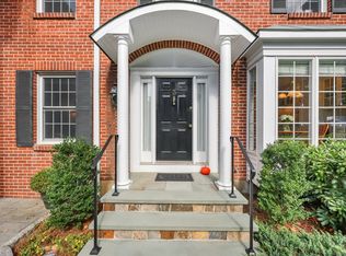 3 Maple St UNIT 3, New Canaan, CT 06840