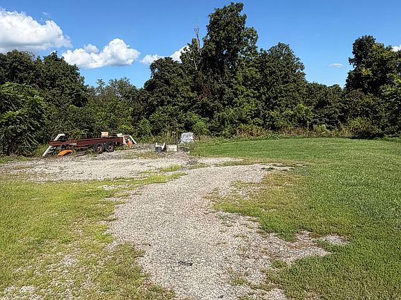 5th image of 1621 Morey Rd