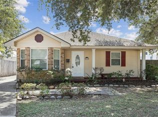 2401 Jackson Blvd, Chalmette, LA 70043