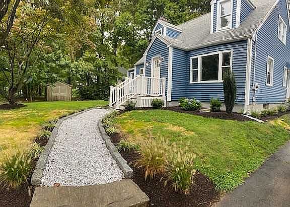2nd image of 452 Long Hill Ave