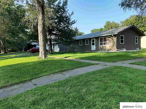 2nd image of 304 N School St